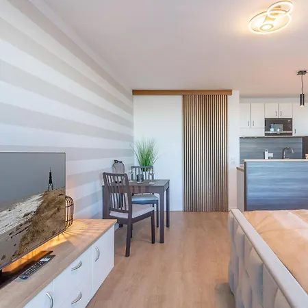 Haus Nautic, 115 *